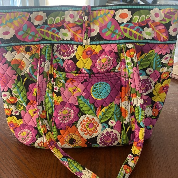 Vera Bradley Va Va Bloom Tote - Rare and Retired - Picture 6 of 7
